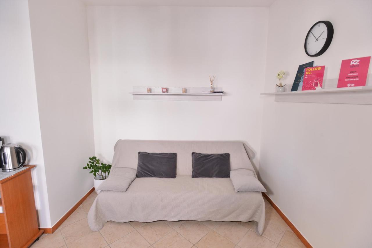 Izzhome Blue Sea Pula Εξωτερικό φωτογραφία